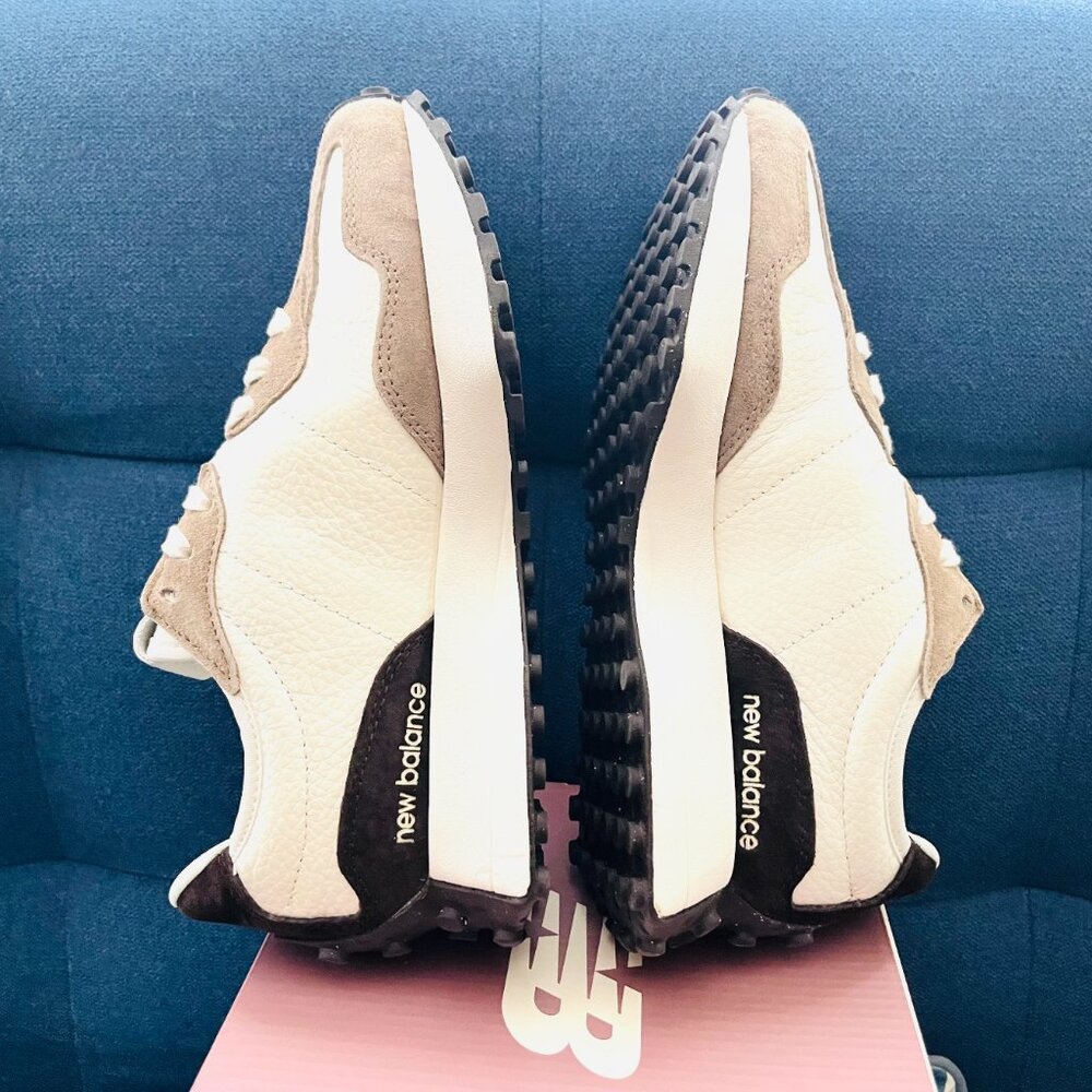 New Balance 327 LIMITED EDITION Women's Sneaker Shoes LEATHER White Brown size 6 - Picture 6 of 8
